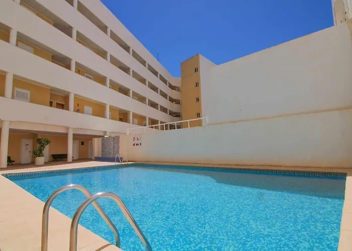 Piso Con Piscina A 300M De Playa Arenal - 0312